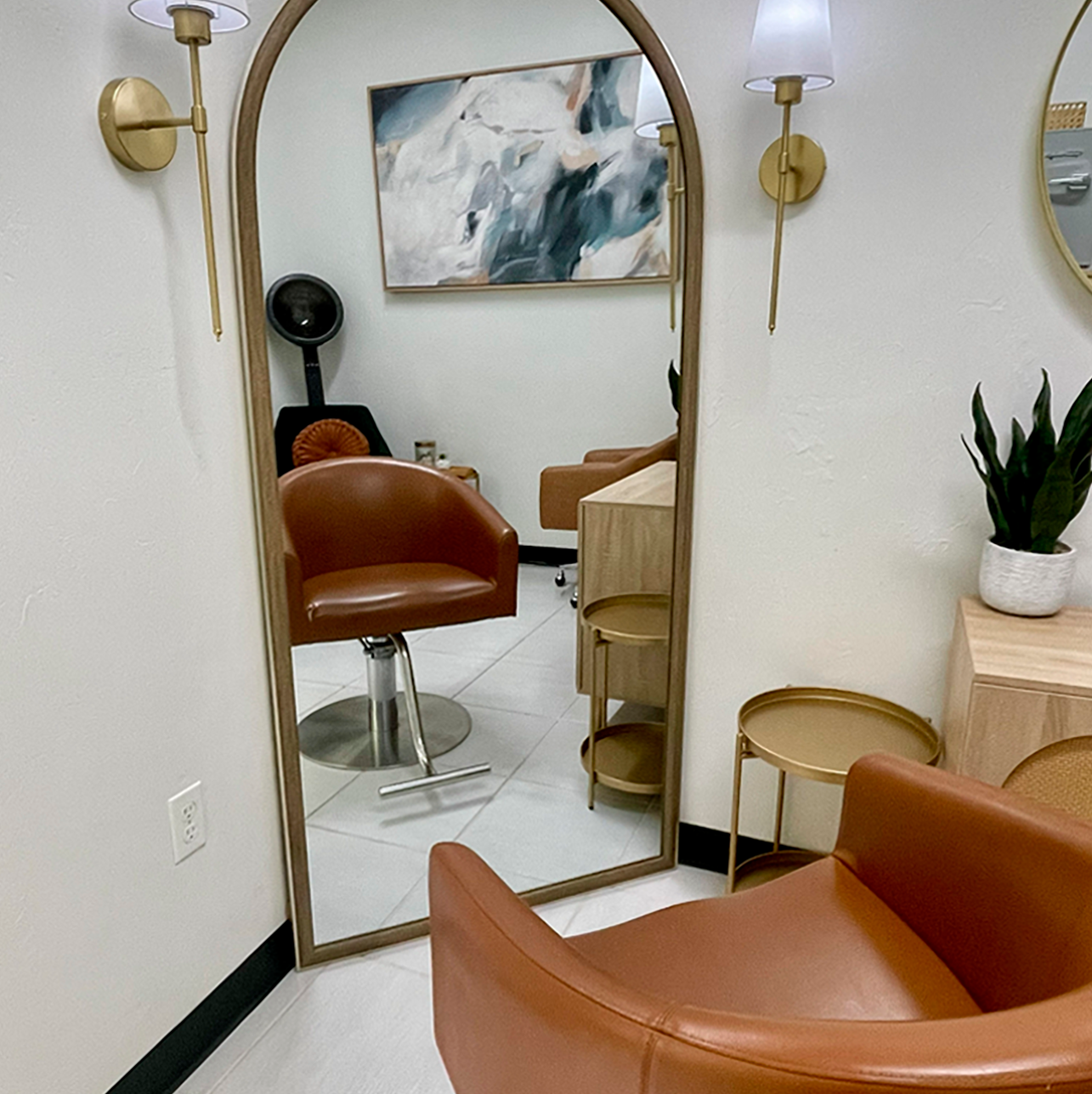 Hair By Crista Salon Chair Facing Mirror 